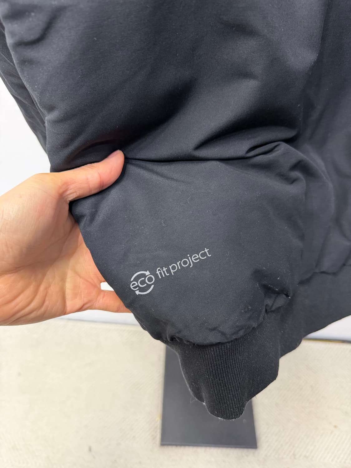 정품) 다이나핏 Dynafit 블랙 남성패딩 L 상품이미지6