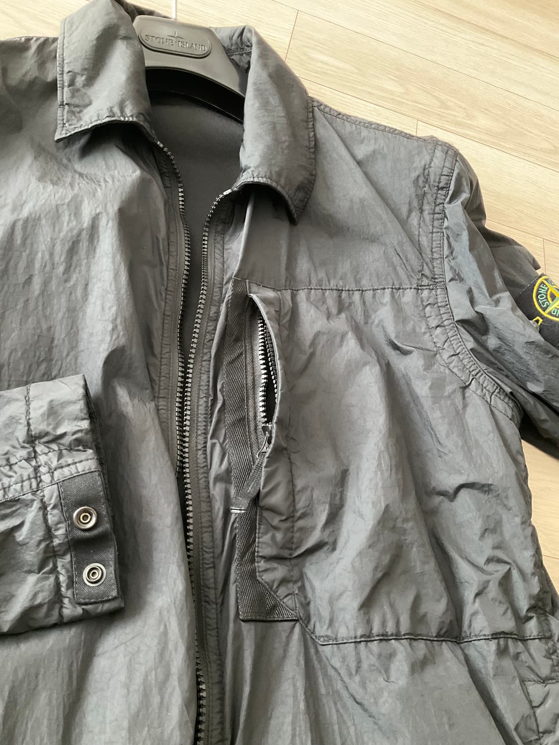 스톤아일랜드 크링클랩스 리나일론 오버셔츠 블랙 M 상품이미지7