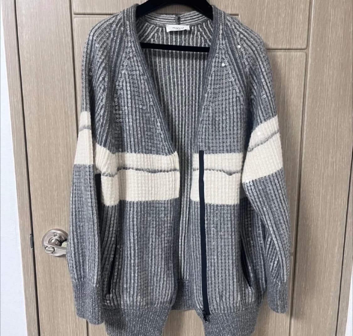 정가 200만원 이태리 캐시미어 스팽글 가디건 아뷰 청담동 편집매장  상품이미지2