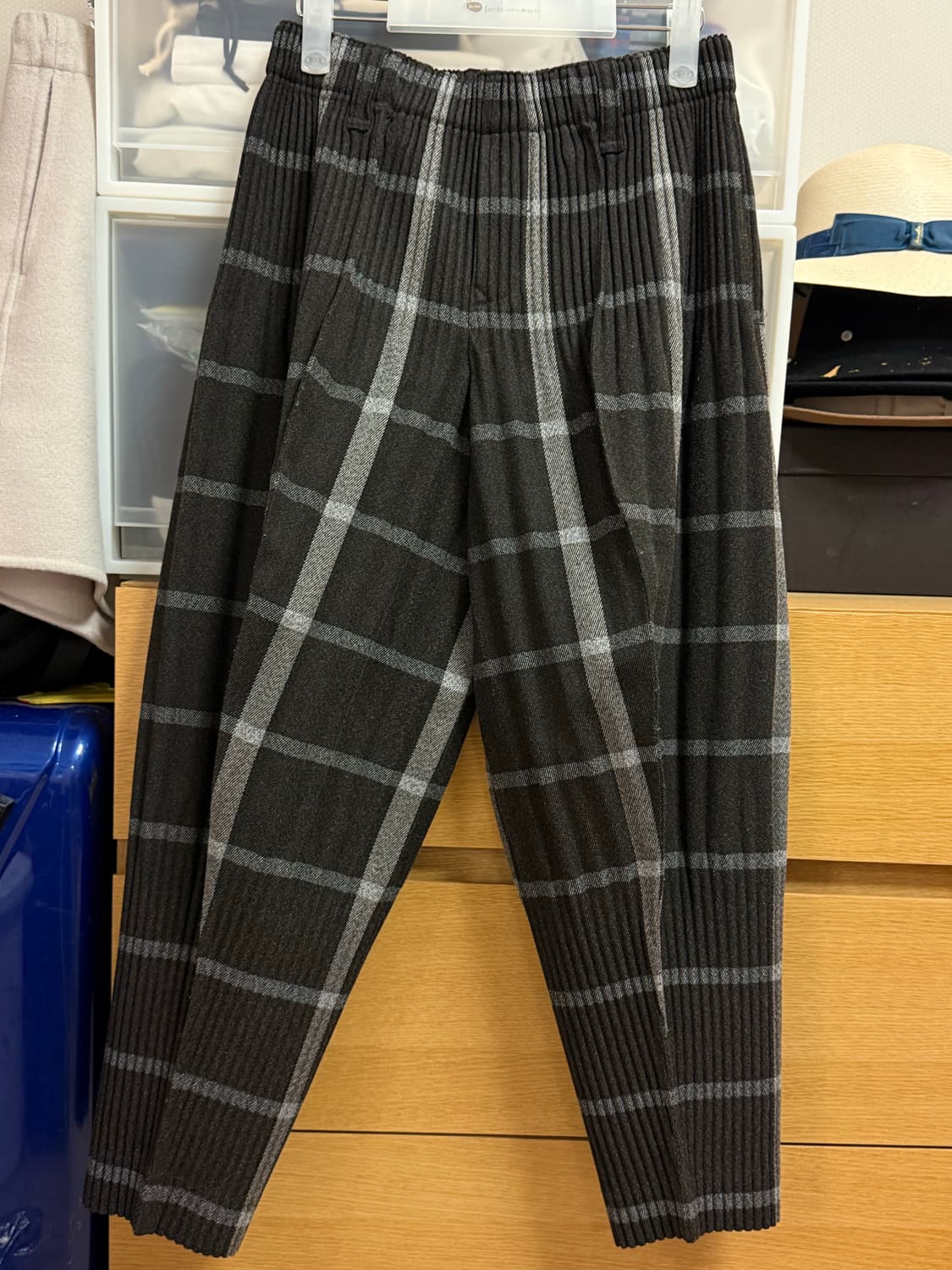 옴므플리세 22년 11월 먼슬리 셋업 급처 상품이미지5