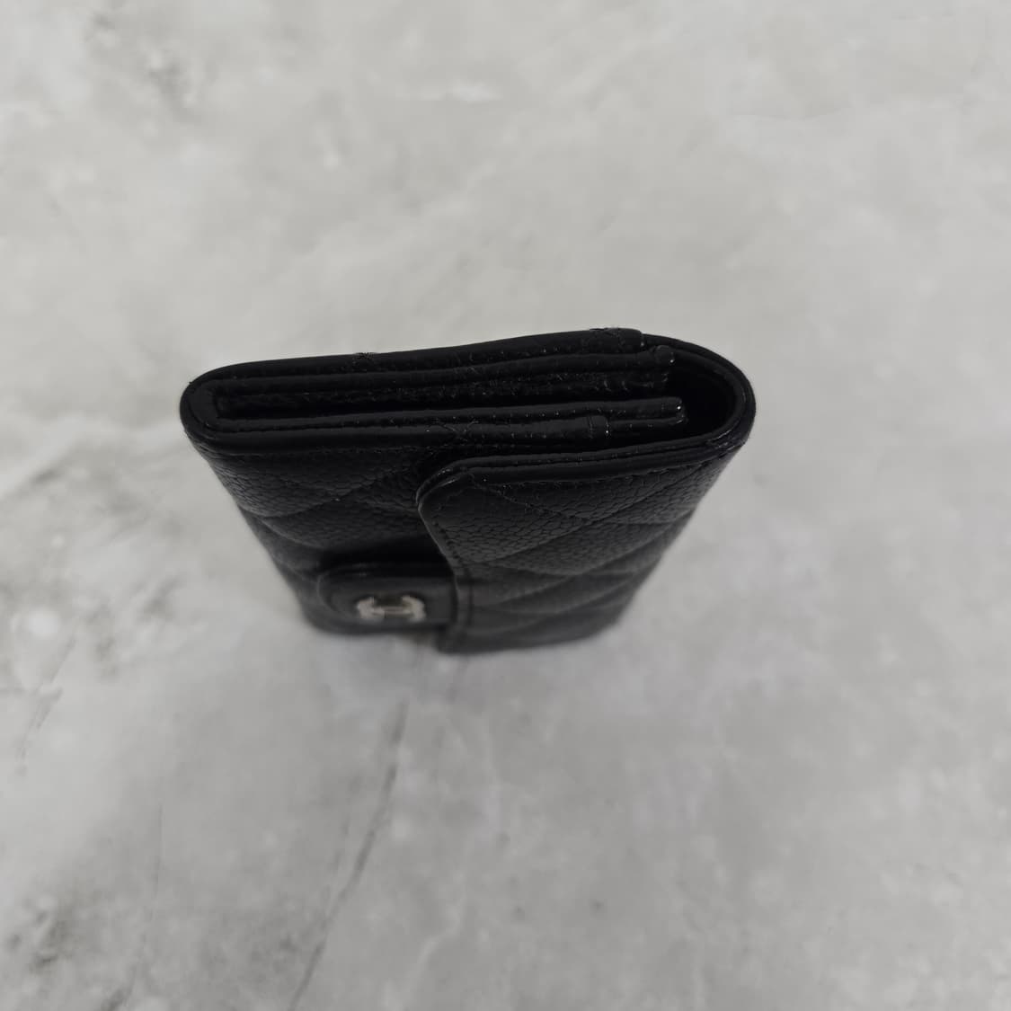 샤넬 캐비어 클래식 카드 지갑 판매 상품이미지5