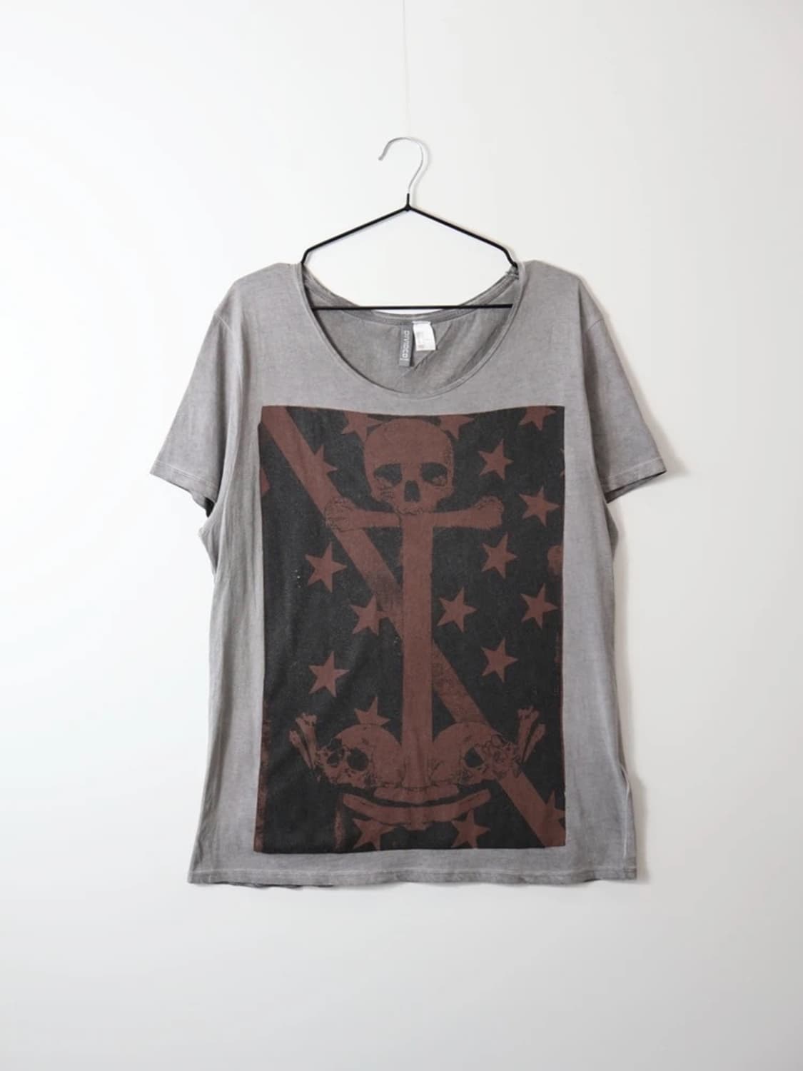H&M Divided Skull Graphic Tee 상품이미지3