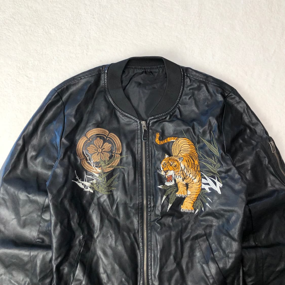 타이거자수 봄버자켓 상품이미지4