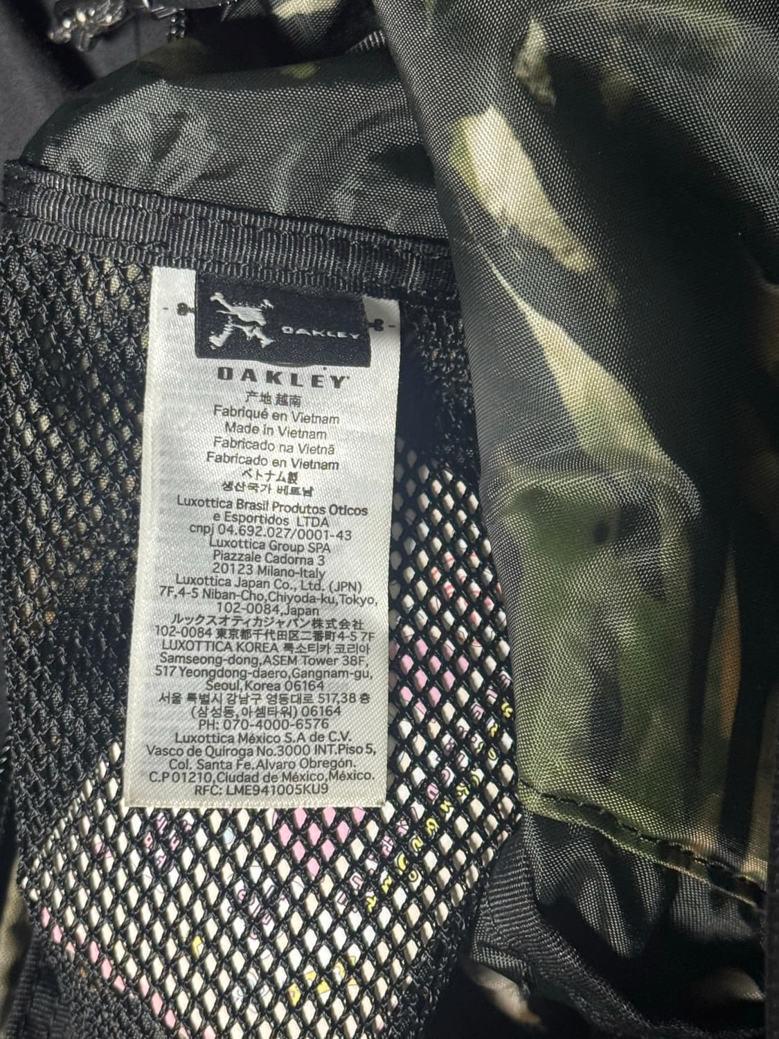 Oakley Crossbody Bag 상품이미지3