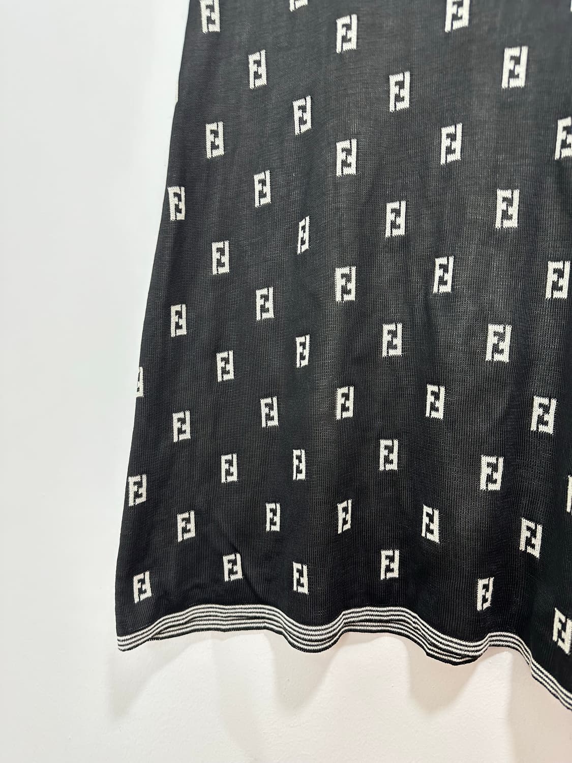 00s 펜디 주카 FF 모노그램 패턴 니트 미디 스커트 상품이미지4