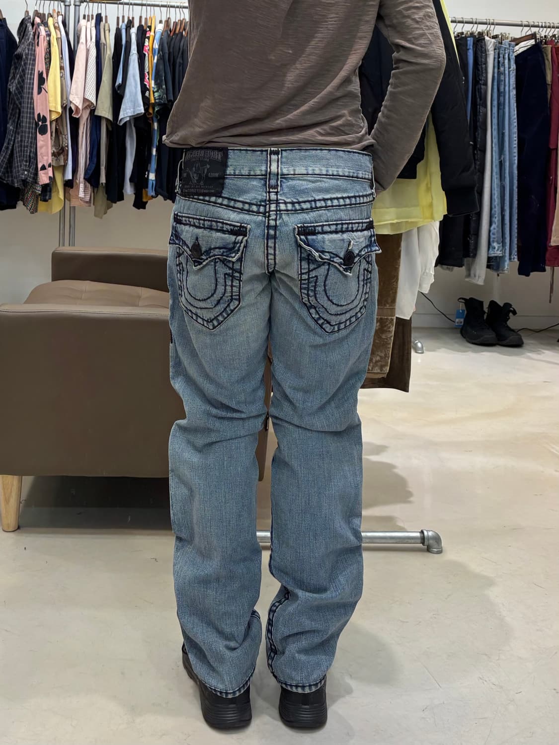 트루릴리젼 빌리 슈퍼 T 블랙 스티치 데님팬츠 상품이미지9