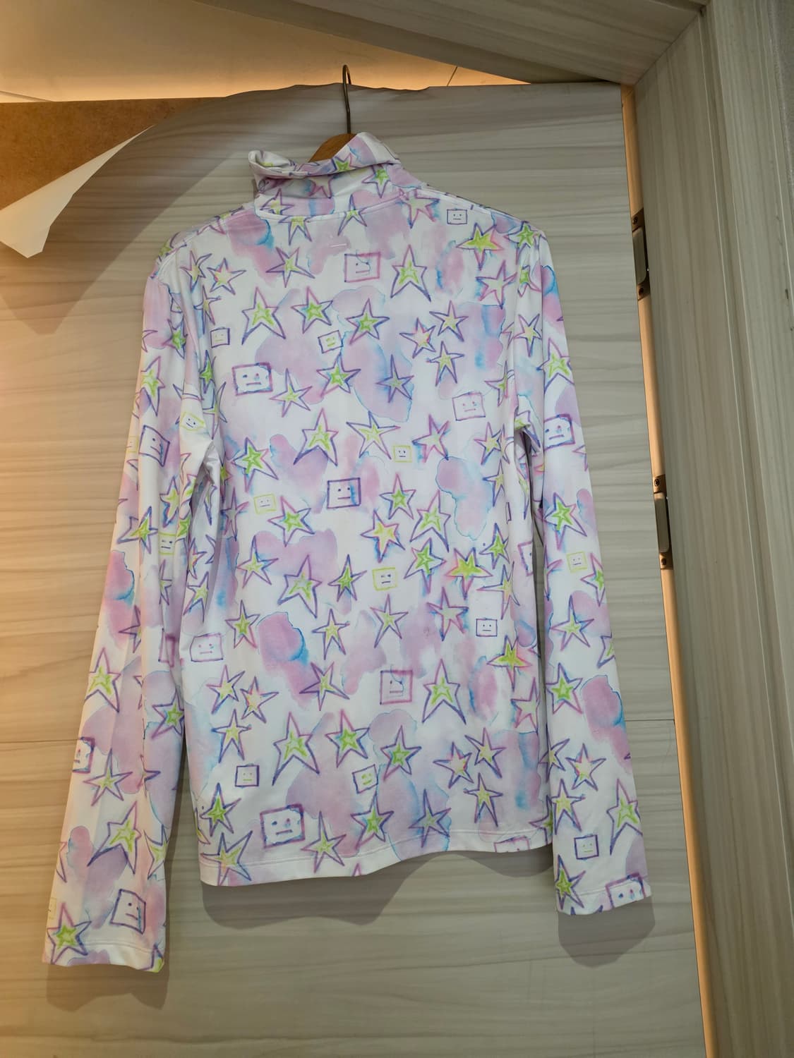 정품 아크네스튜디오 남녀공용 프린트 폴라 티 라지사이즈 상품이미지7