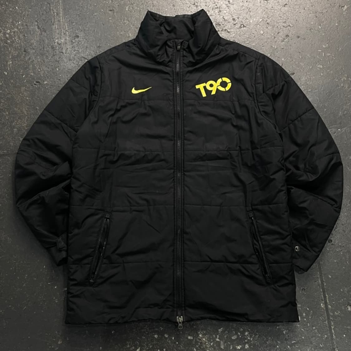 105 나이키 토탈90 경량패딩  상품이미지1