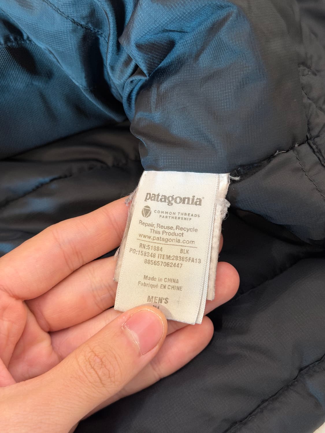 파타고니아 다운 스웨터 구스다운 경량패딩 블랙 상품이미지7