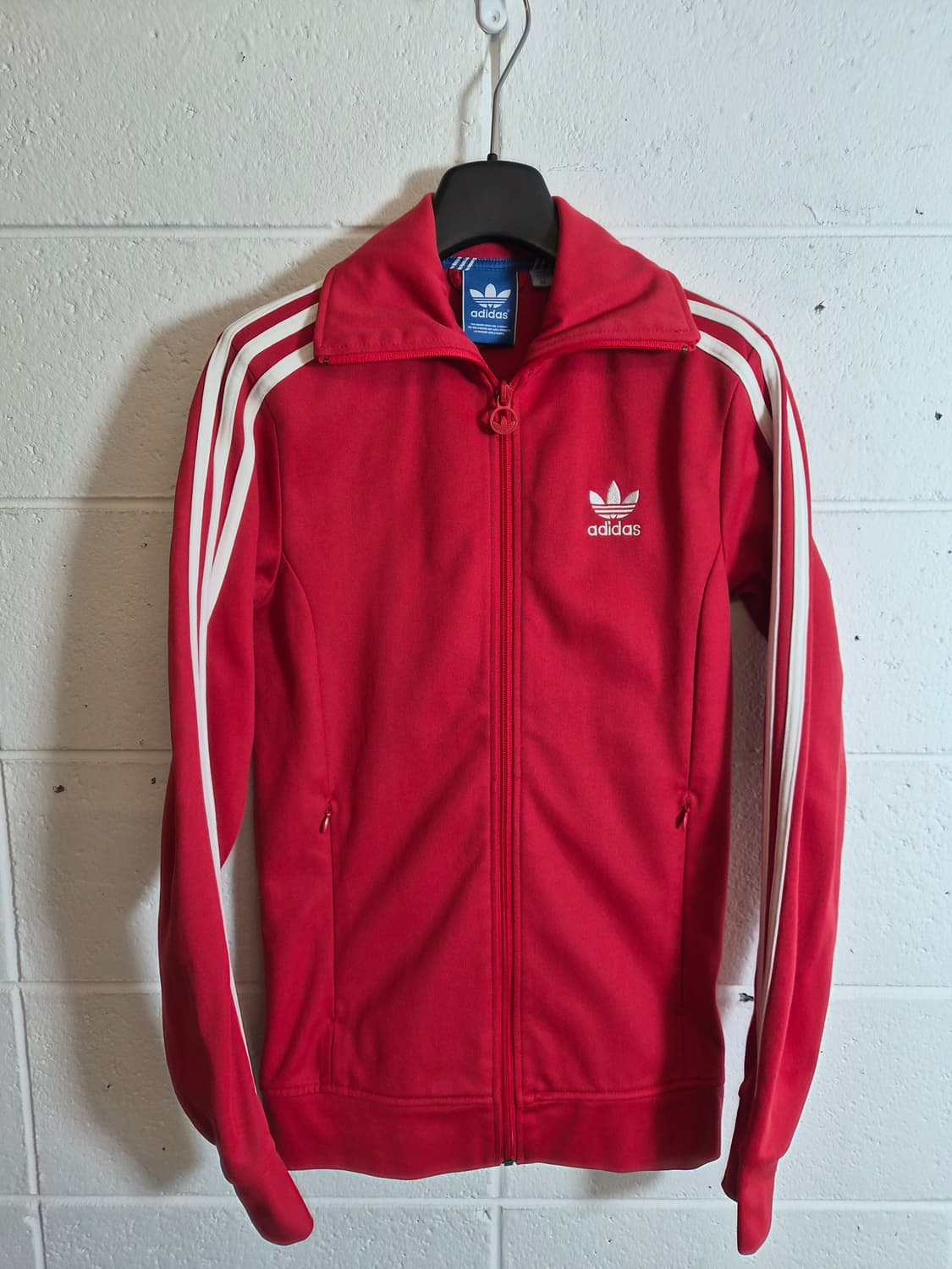 90) 아디다스 유로파 레드 져지 팝니다 상품이미지1