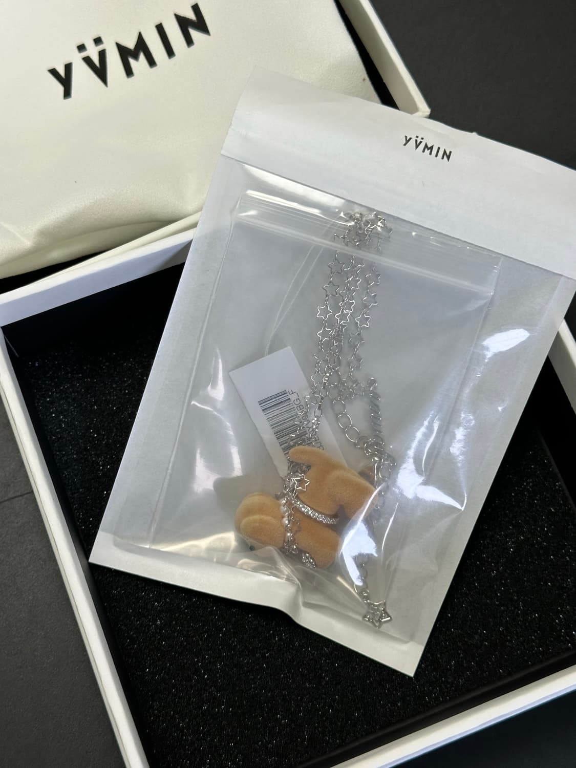 (새상품)YVMIN 위민 26SS 퍼피 네클리스 상품이미지4