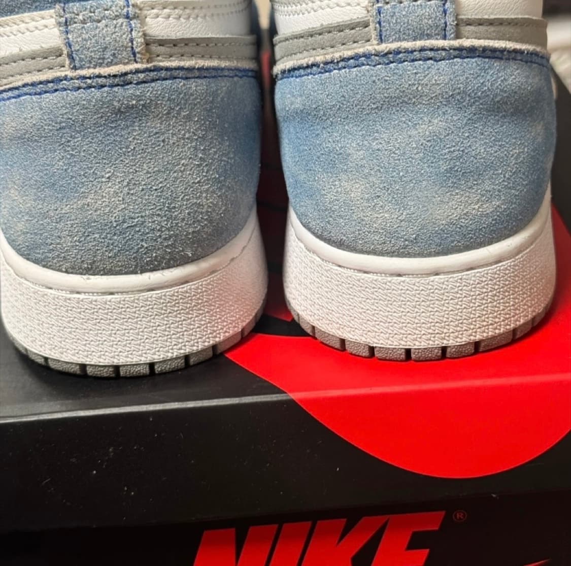 조던1 레트로 하이 하이퍼로얄 240 상품이미지4