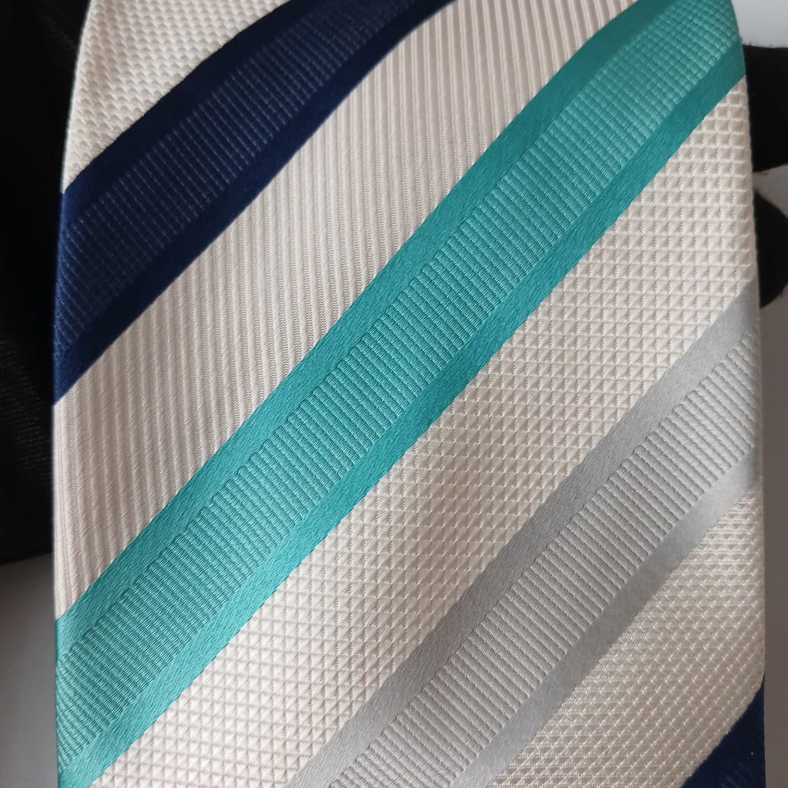 아쿠아스큐텀 실크 스트라이프 넥타이 9.3cm A등급 A19349
 상품이미지8