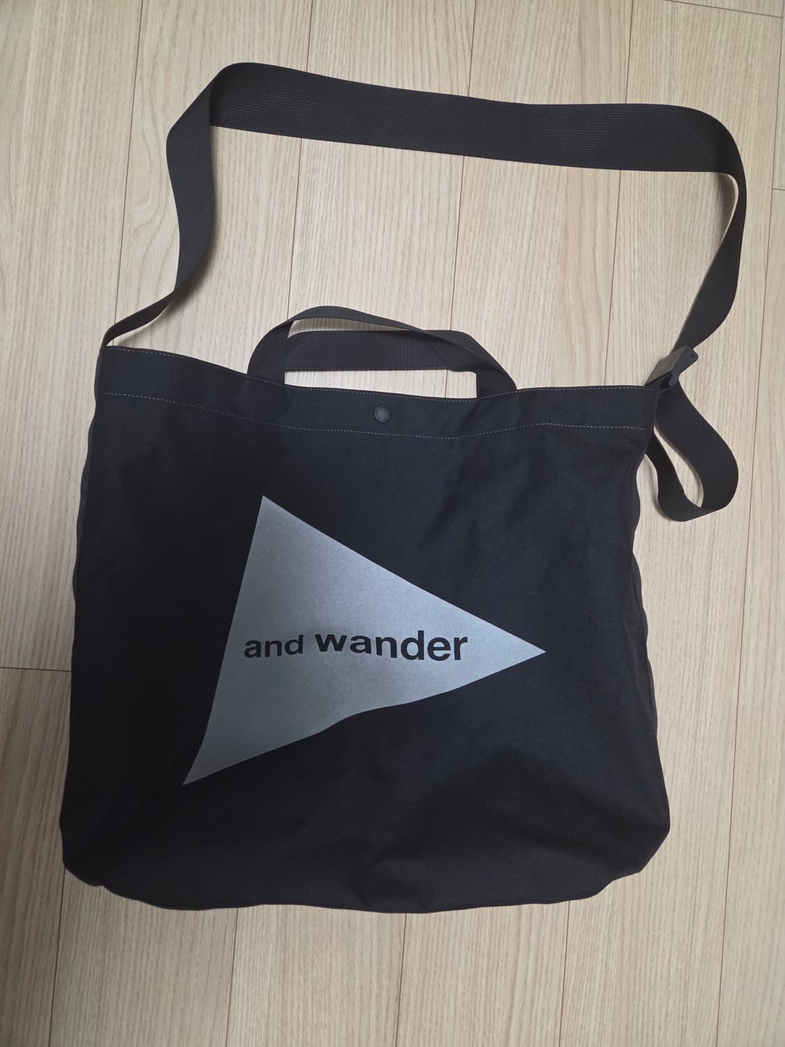 앤드원더 크로스백 상품이미지1