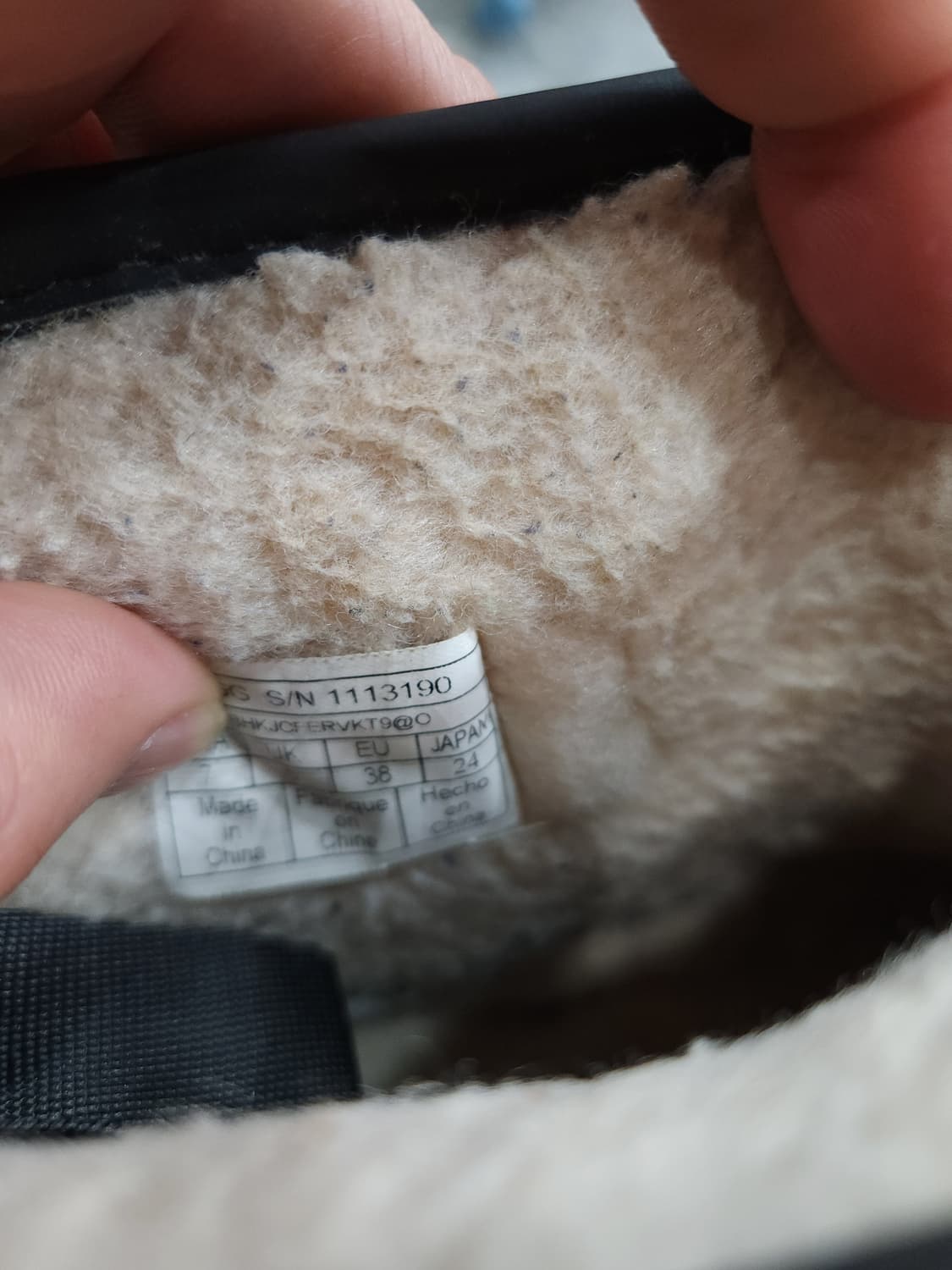 어그 클래식 클리어 미니부츠

240mm 상품이미지7