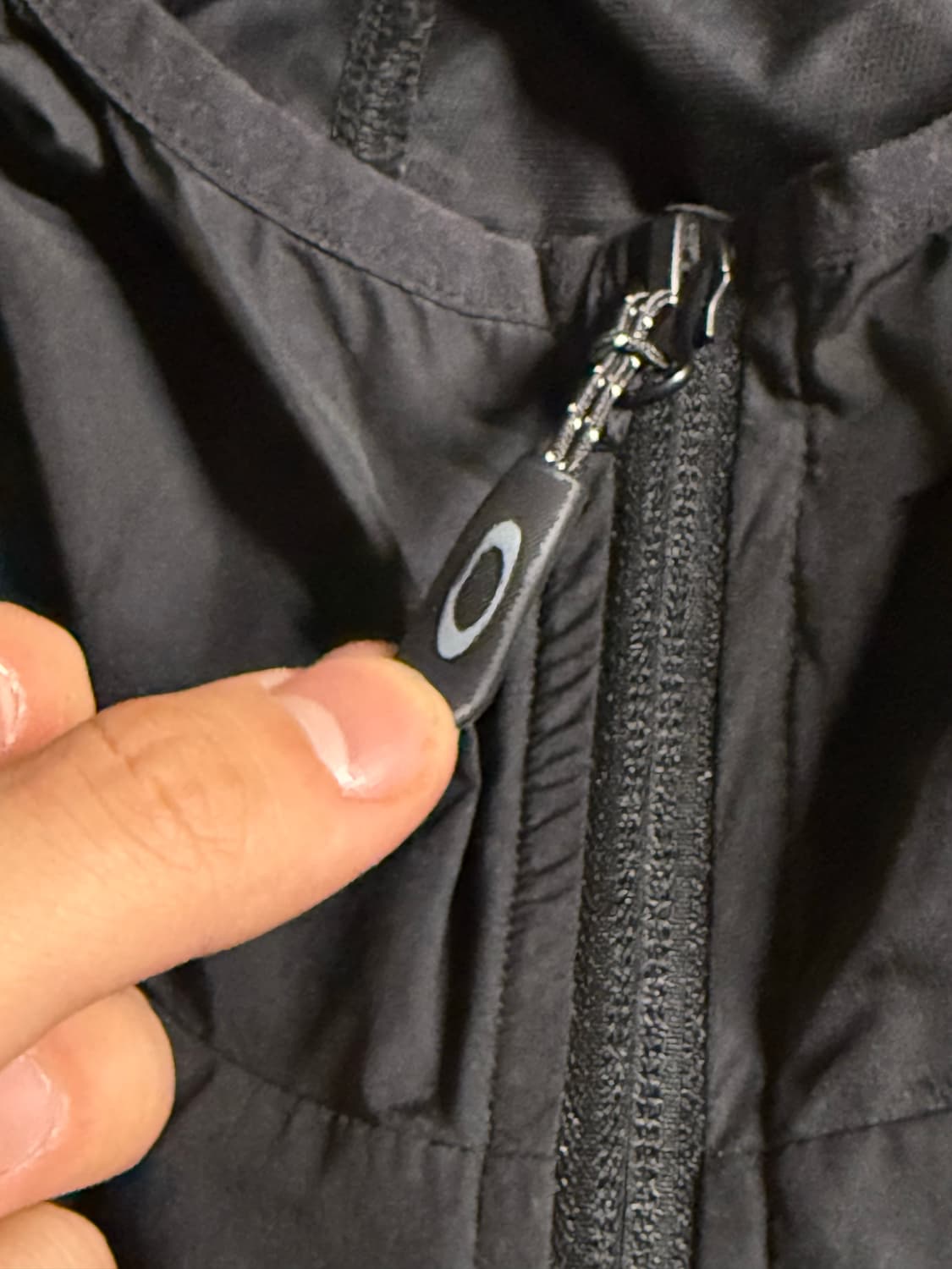 오클리 파운데이셔널 자켓 블랙아웃 상품이미지4