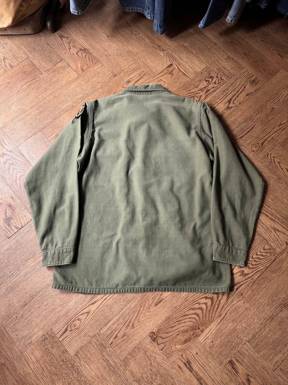 [M]70's 오리지널 U.S ARMY OG-107 패치 밀리터리 셔츠 상품이미지6