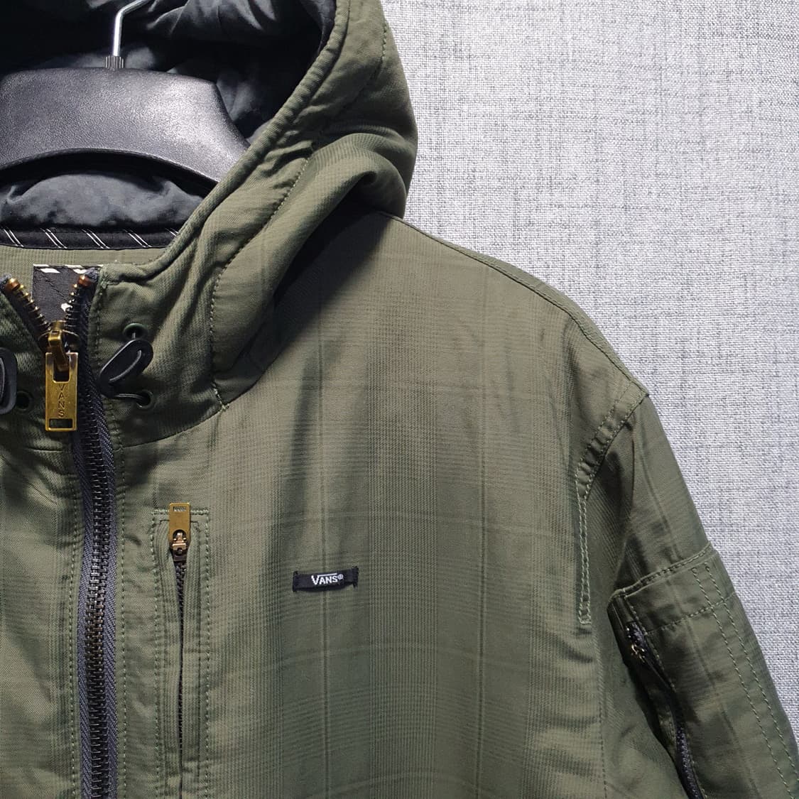 반스 카키 후드 항공 점퍼  상품이미지4