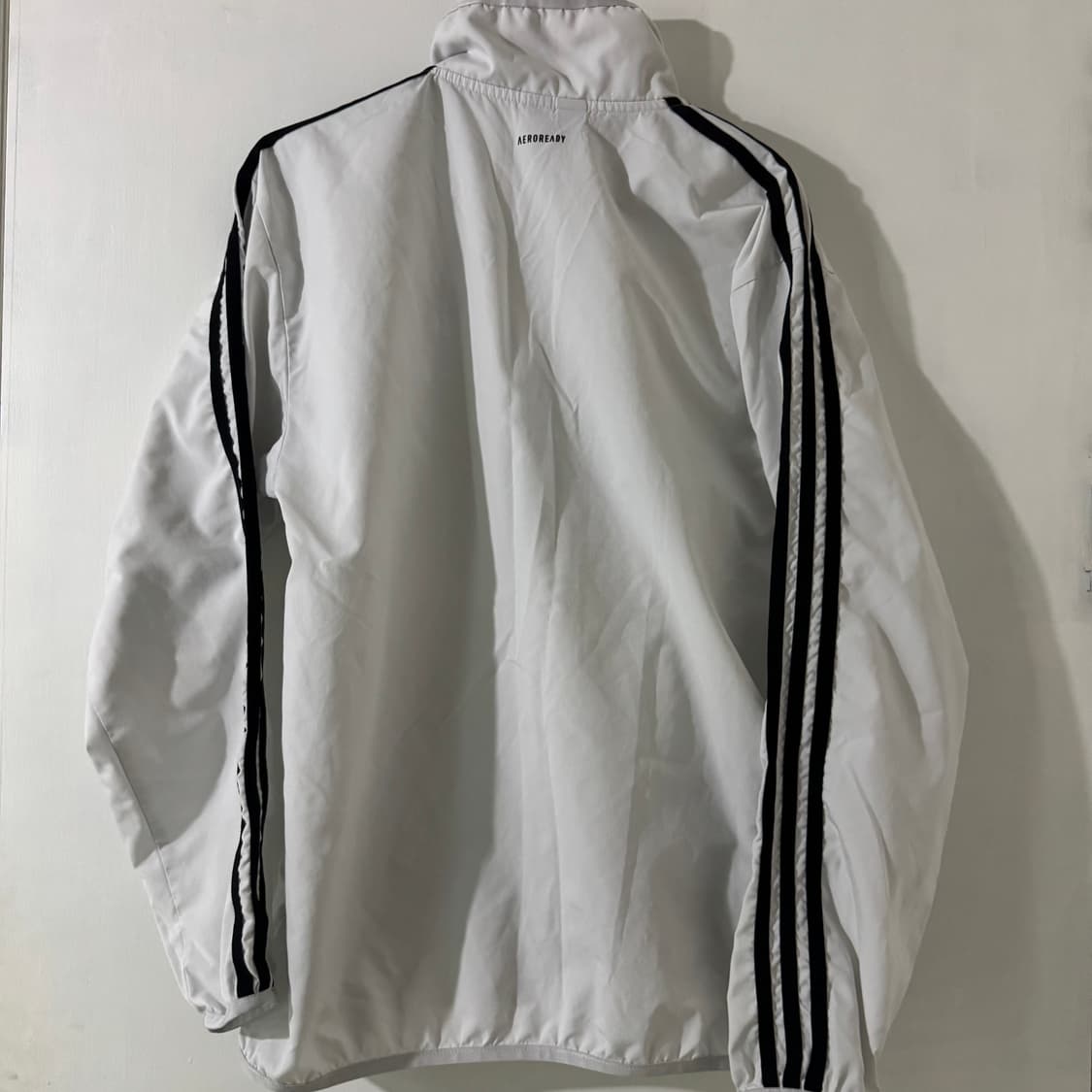 아디다스 화이트 삼선 바람막이 져지 🤍🖤 상품이미지6