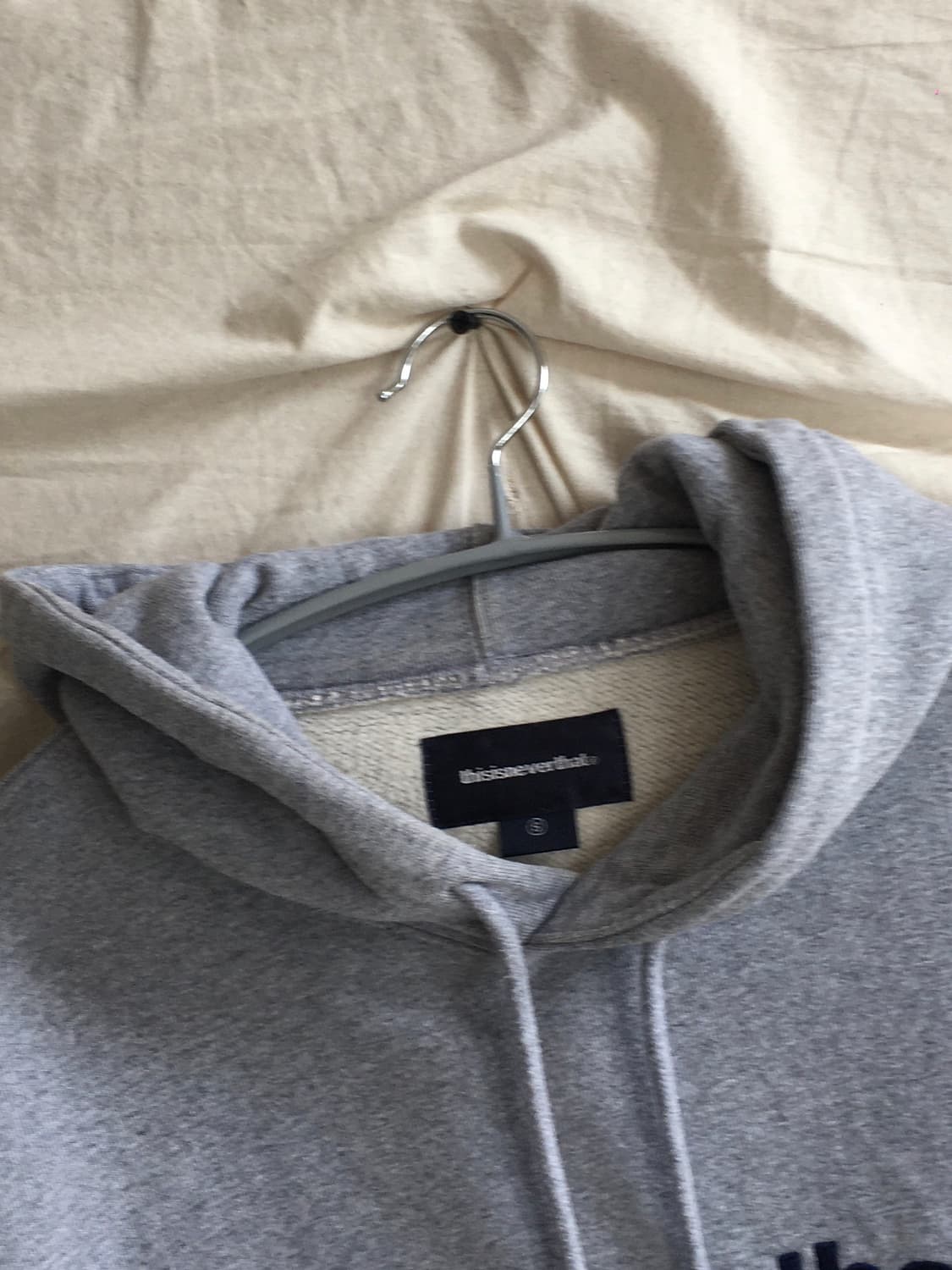 디스이즈네버댓 스펠 후드티 상품이미지4