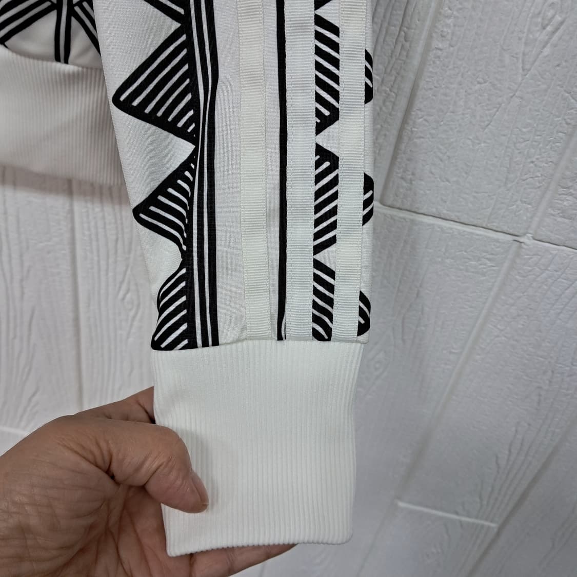 아디다스 패턴 트랙 자켓 화이트 블랙 상품이미지6