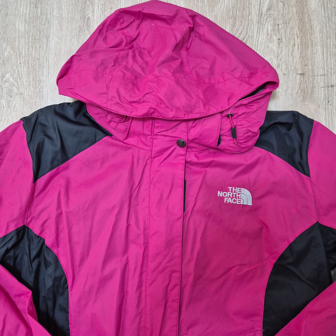 노스페이스 여성 써밋 고어텍스 바람막이 자켓 상품이미지2