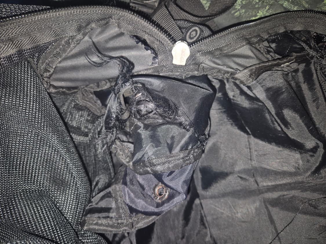 (수선필요) 오클리 아이콘 백팩 블랙 상품이미지9