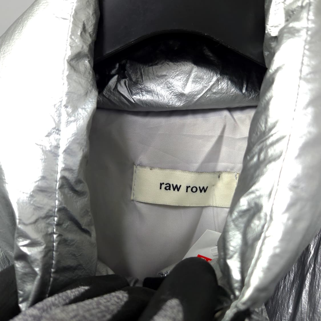 66/128 글로시 메탈릭 푸퍼 크롭 숏패딩  상품이미지6