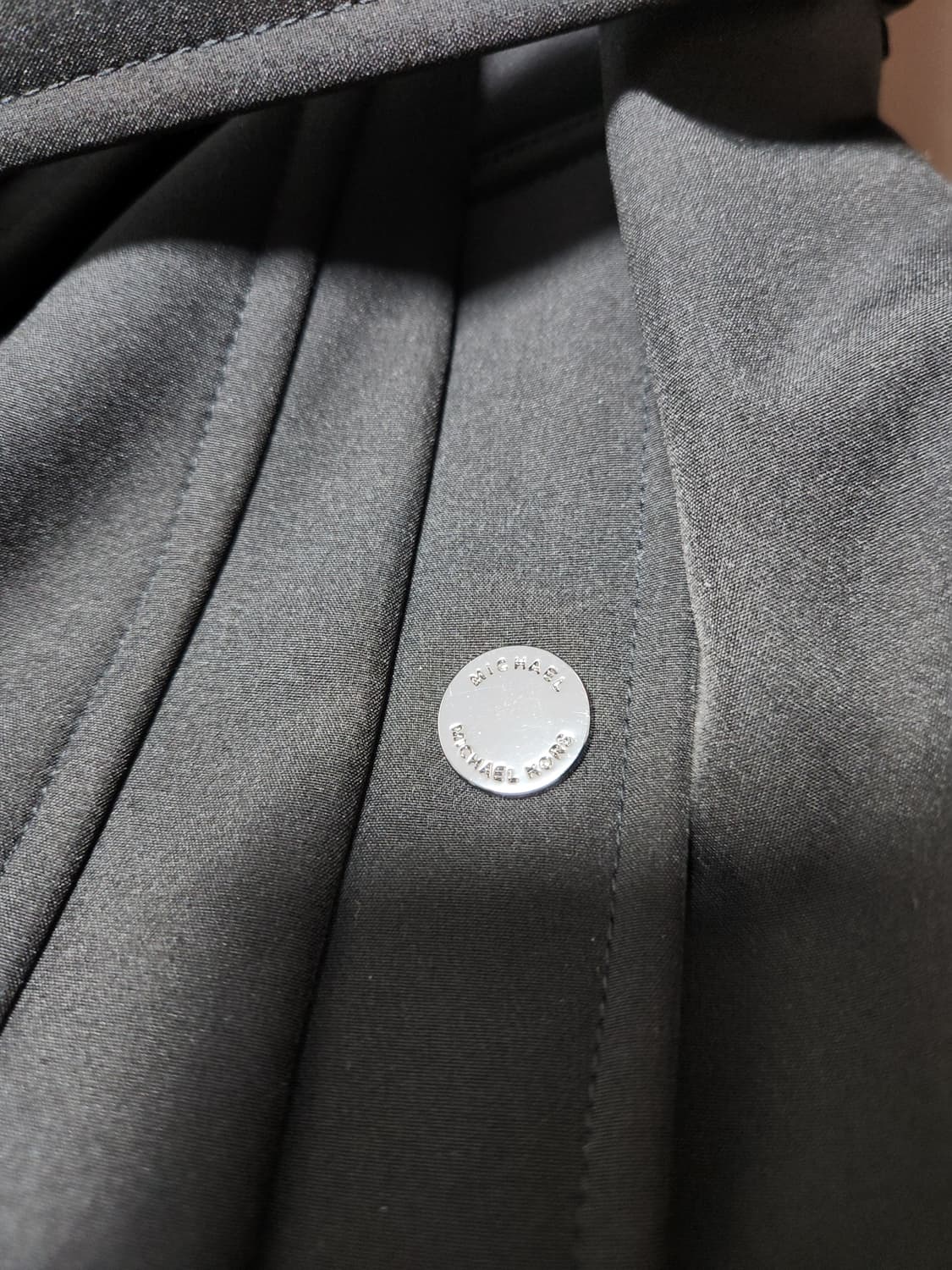 마이클코어스후드 벨트 블랙 트렌치 코트 상품이미지8