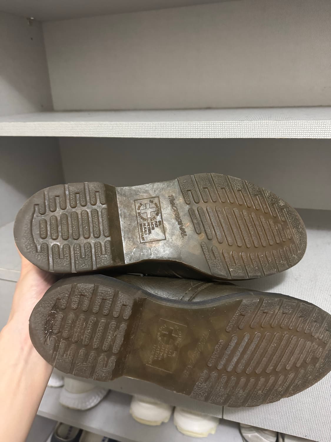 닥터마틴 3홀 aw009 상품이미지4