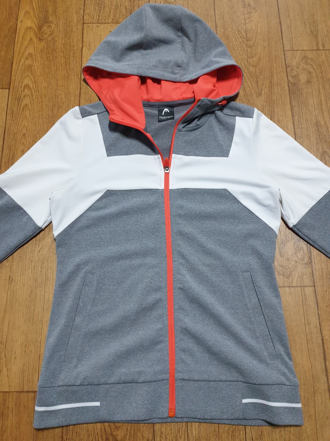 1071 헤드 운동복 후드집업 90 사이즈입니다 상품이미지1