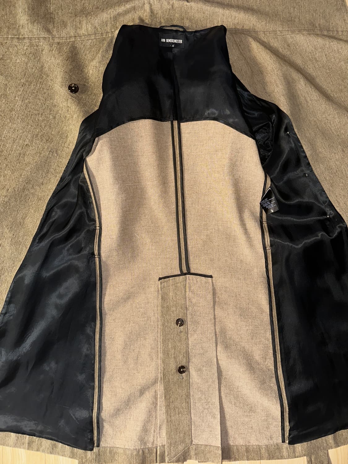앤드뮐미스터 비대칭 드레이프 랩코트 AW10 쇼피스 상품이미지6