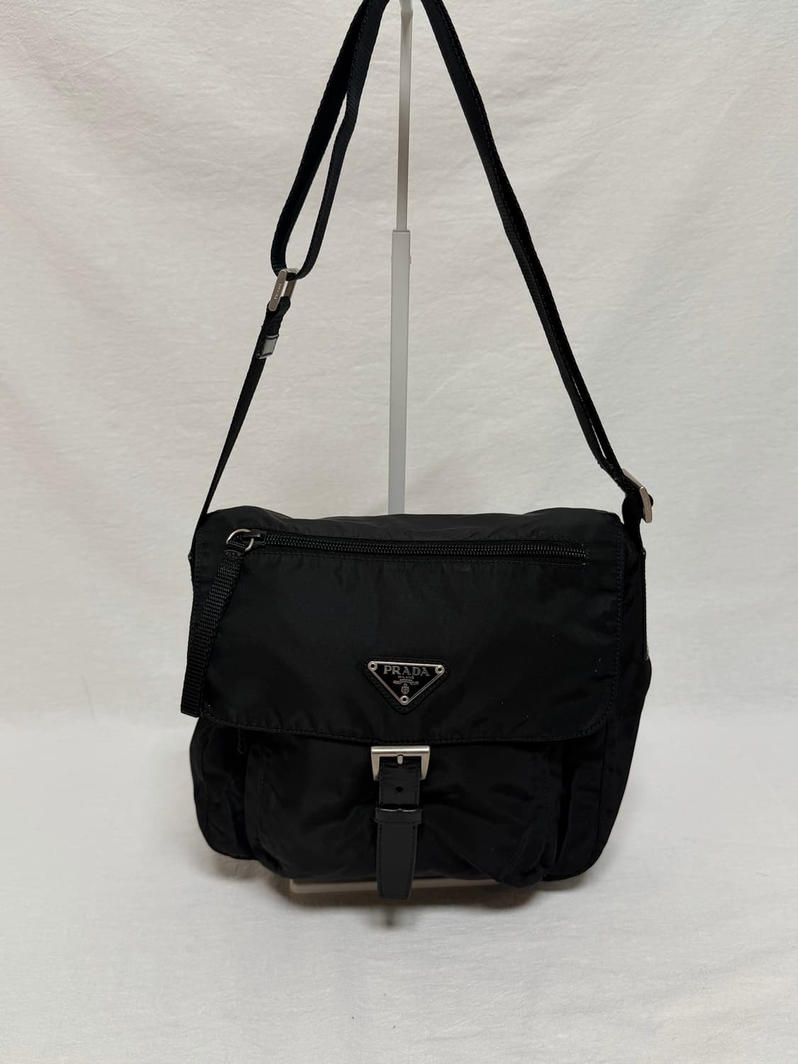 정품 프라다 포코노 나일론 블랙 크로스백 메신저백 주우재백 숄더백 상품이미지1
