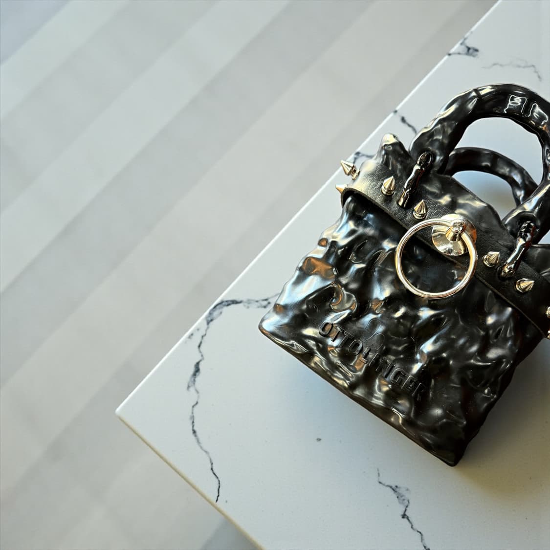 오토링거 시그니처 세라믹 미니 핸드백 상품이미지6