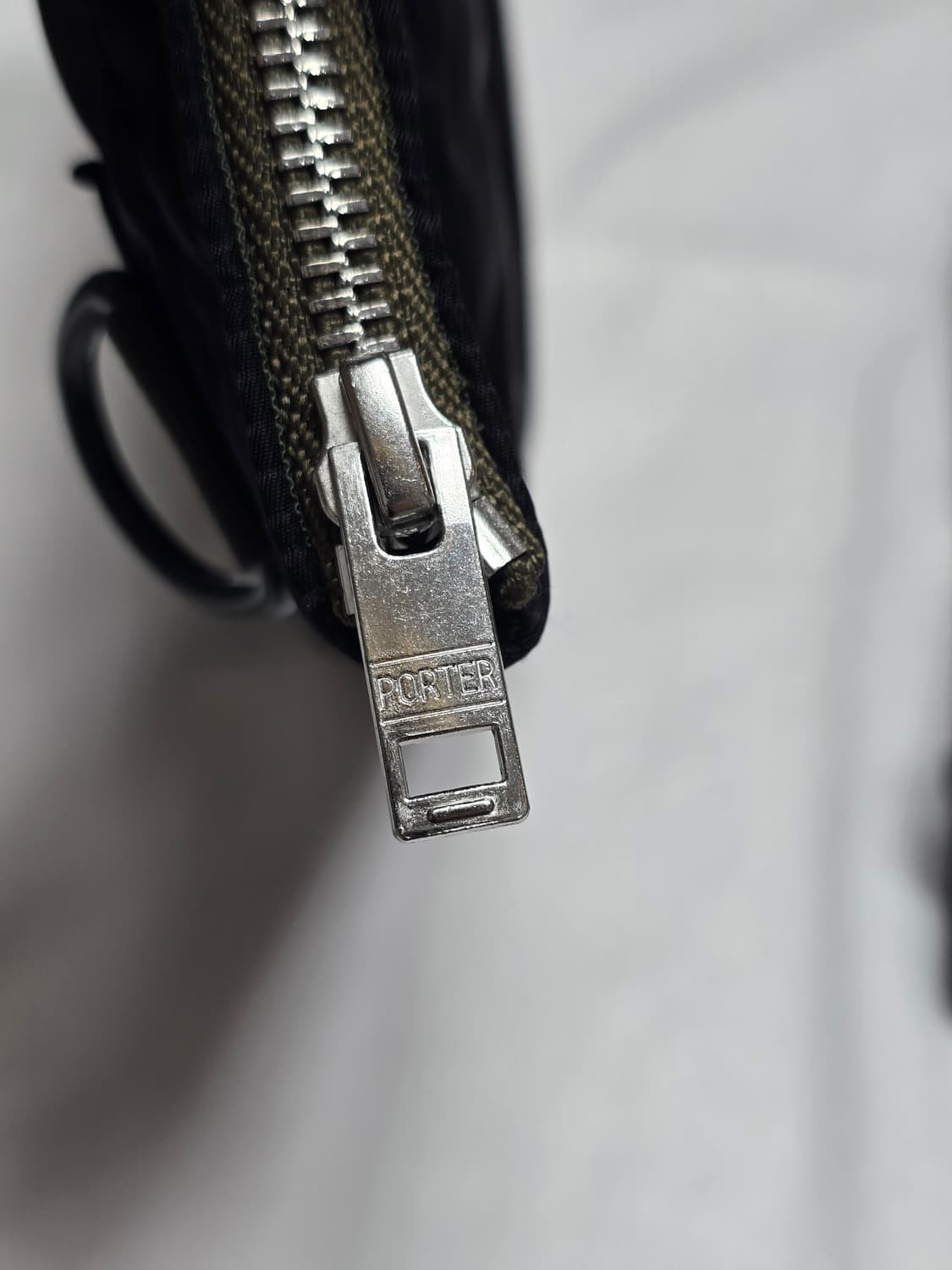 포터 헬멧백 스몰 블랙 상품이미지4