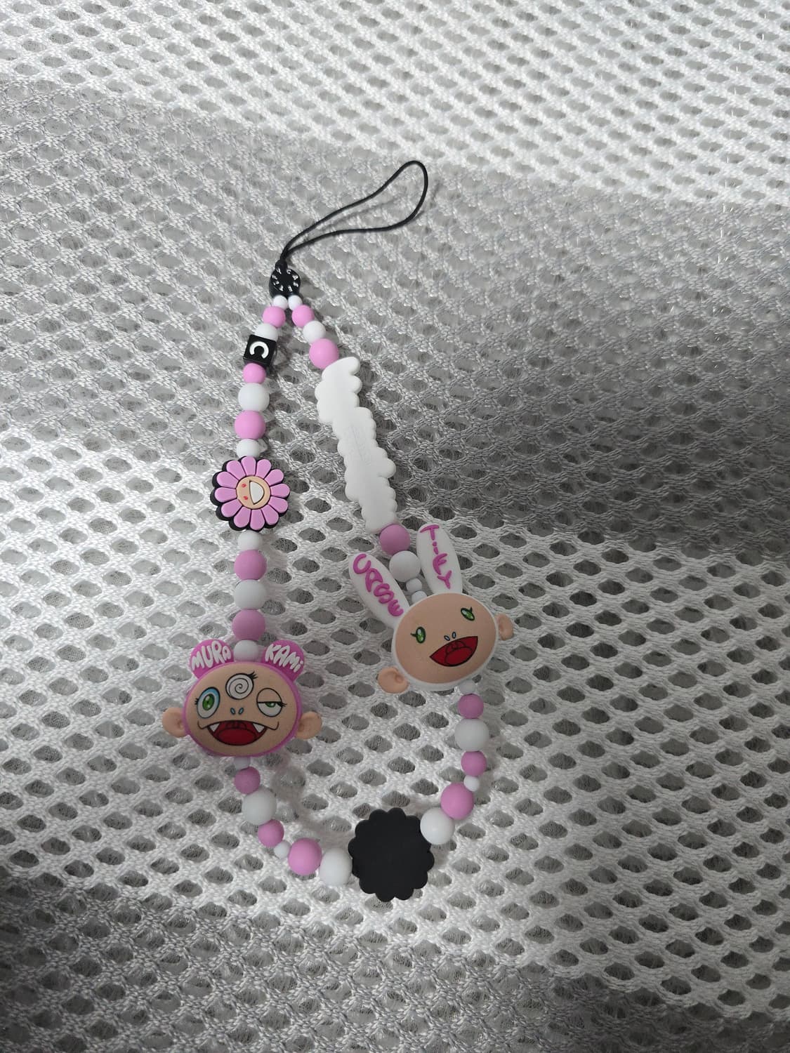 케이스티파이 x 무라카미 타카시 카이카이 앤 키키 폰 참 화이트 핑크 상품이미지1