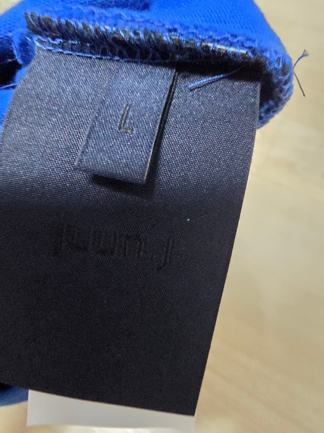 준지 반팔티 블루 L팝니다 상품이미지3