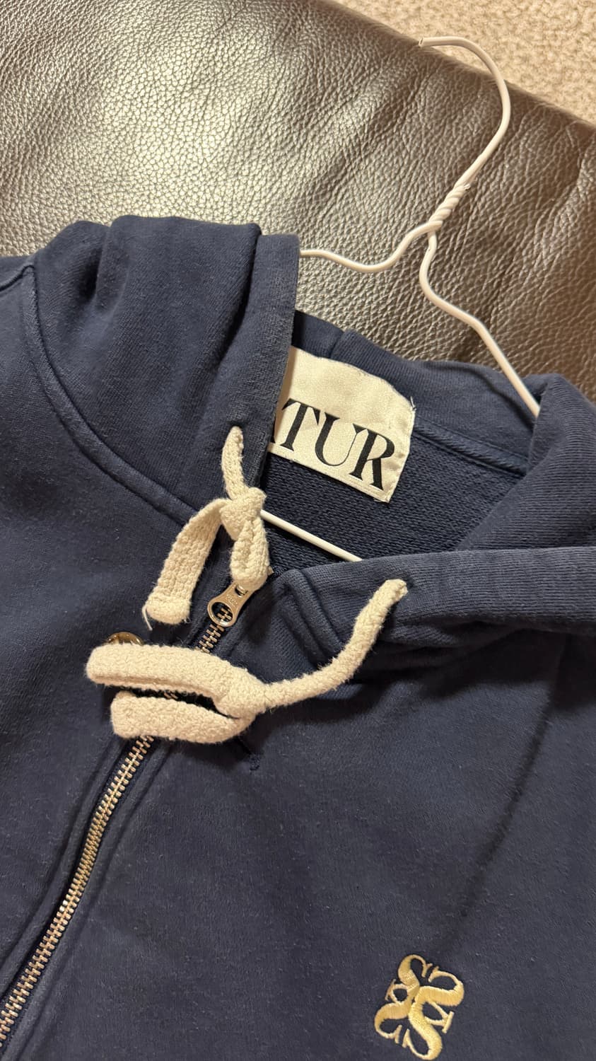 세터 남색 후드티 상품이미지4