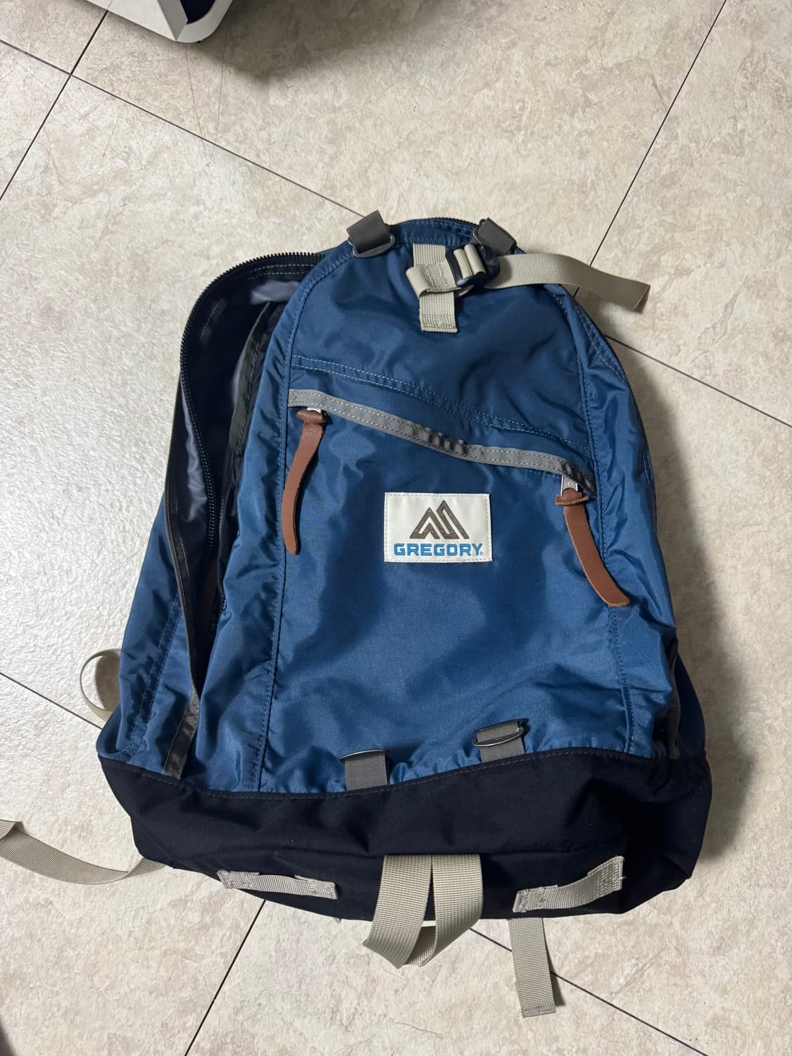 그레고리 x 디스이즈네버댓 데이팩 네이비 상품이미지1