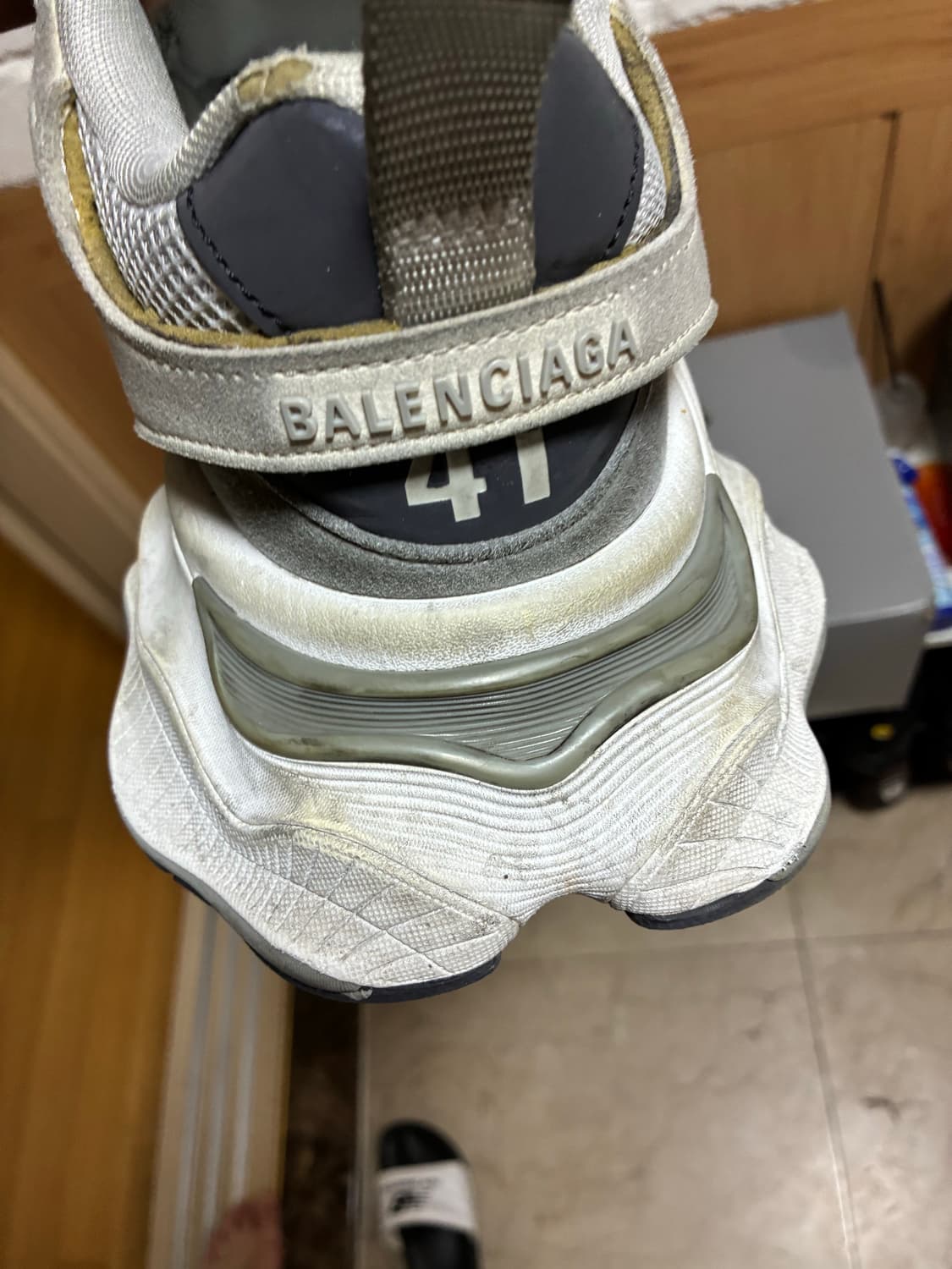 발렌시아가 카고 스니커즈 41 상품이미지3