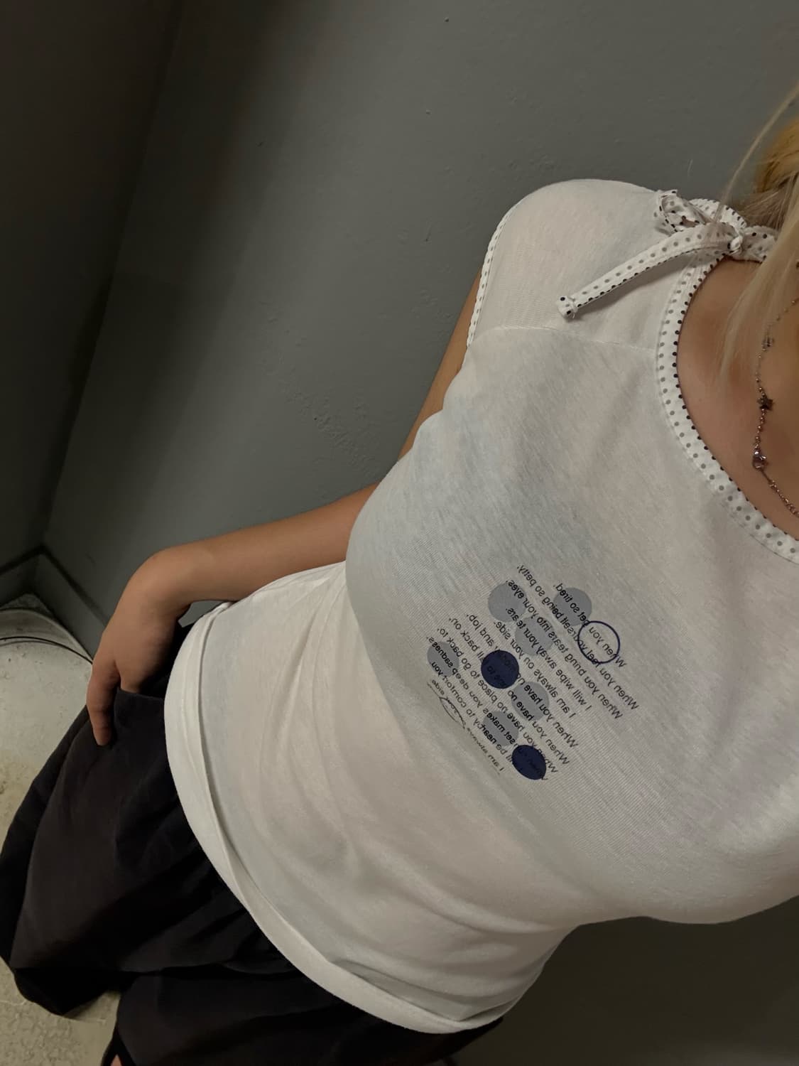 dot pattern point lettering detail top 상품이미지1