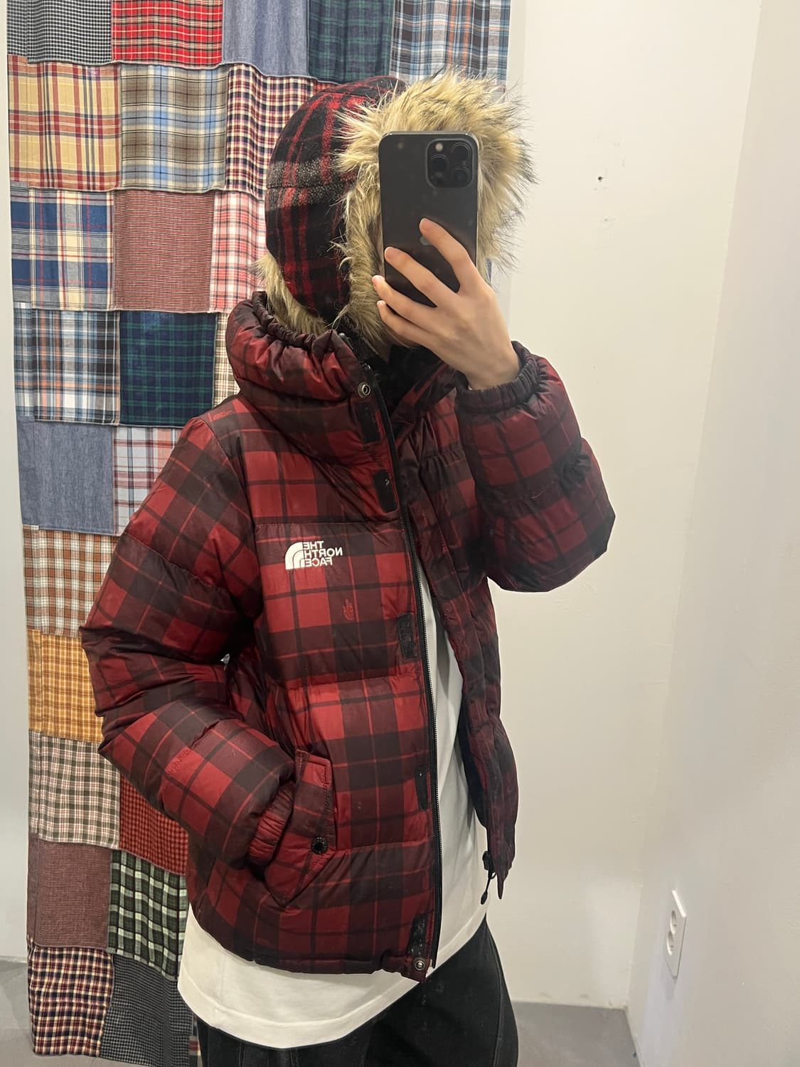 노스페이스 레드 체크 퀄팅 패딩 상품이미지1