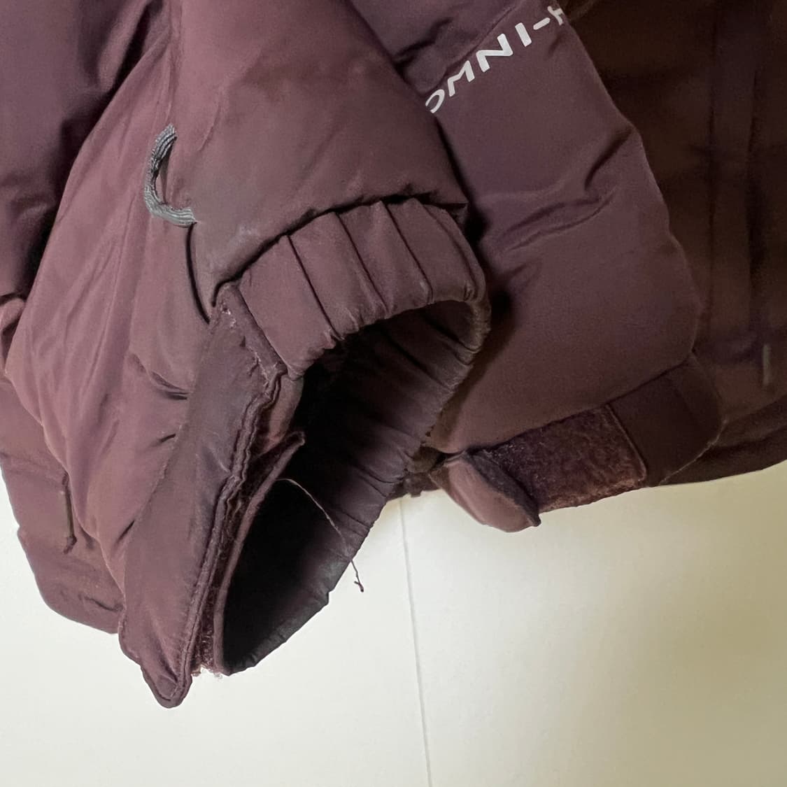 컬럼비아 옴니히트 구스다운 경량 패딩 xl 상품이미지4