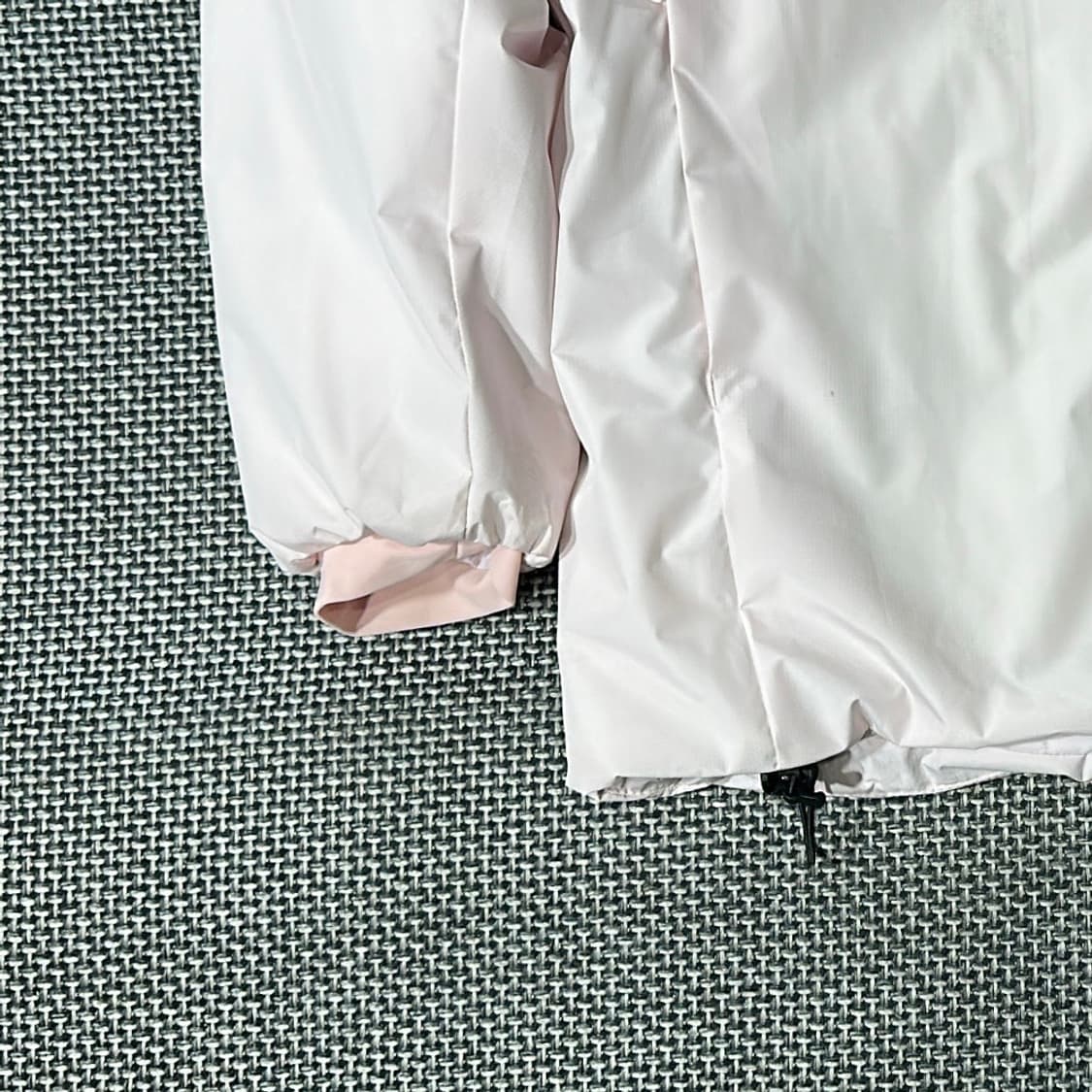 (새상품) 스톤소프트 경량 후드 패딩 점퍼 상품이미지6