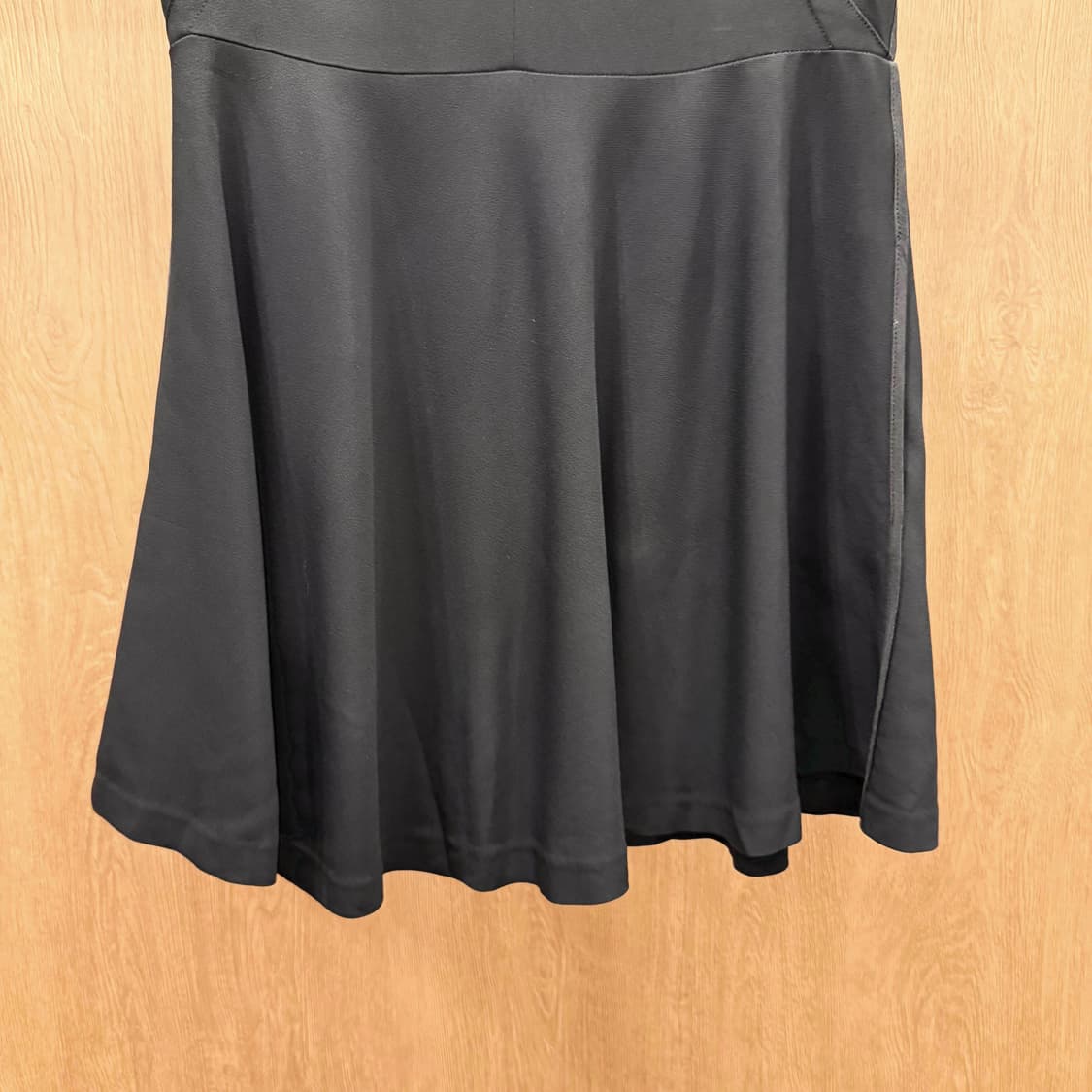 막스마라 스포트막스 브이넥 슬리브리스 플레어 미니 원피스 블랙 상품이미지5