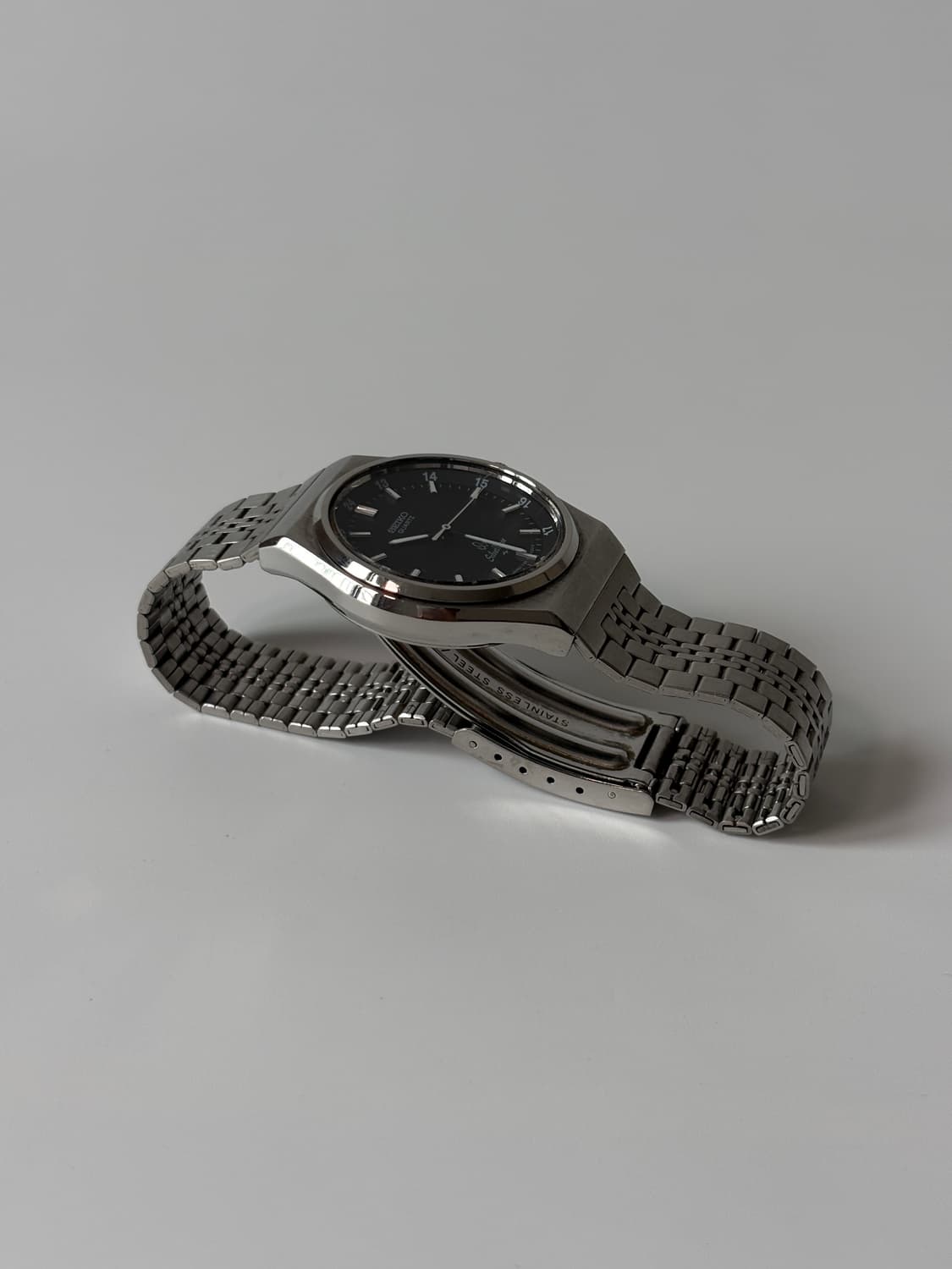 1980s Silverwave Black Dial Silver Quart 상품이미지5