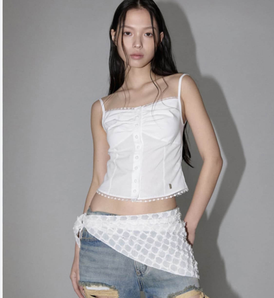 이네기 유나 셔링 블라우스 화이트 yuna shirring blouse 상품이미지1