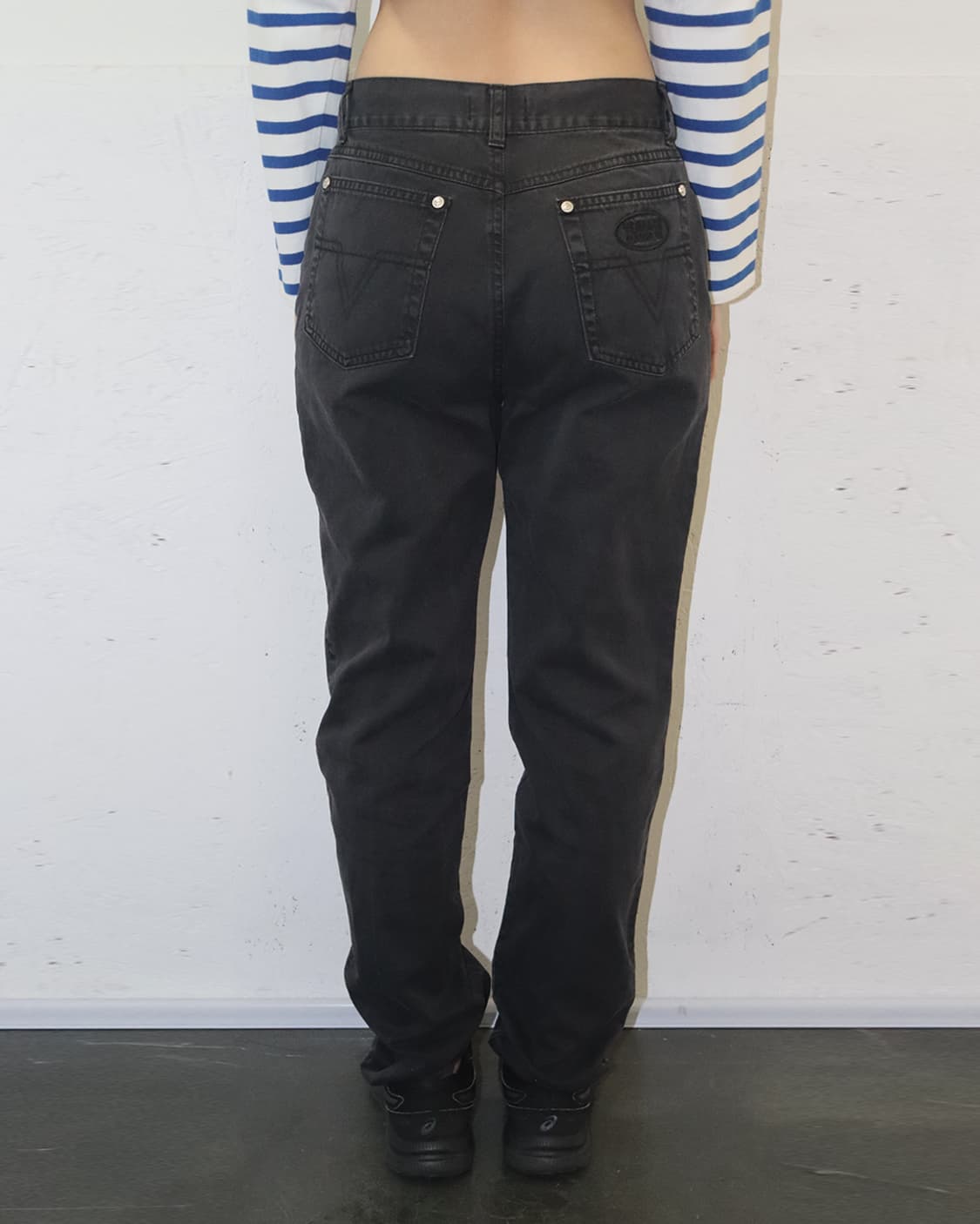 베르사체 배기핏 블랙 데님 진 상품이미지3