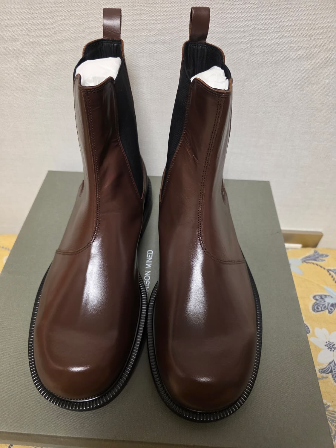 새상품 메종미네드 리얼레더 첼시부츠 41사이즈 상품이미지1