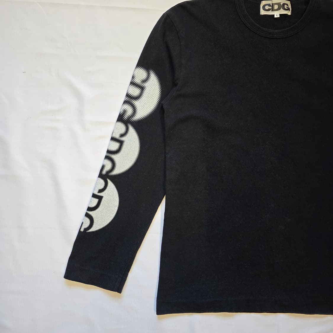 [L]꼼데가르송 CDG 블랙 암로고 롱슬리브 상품이미지3